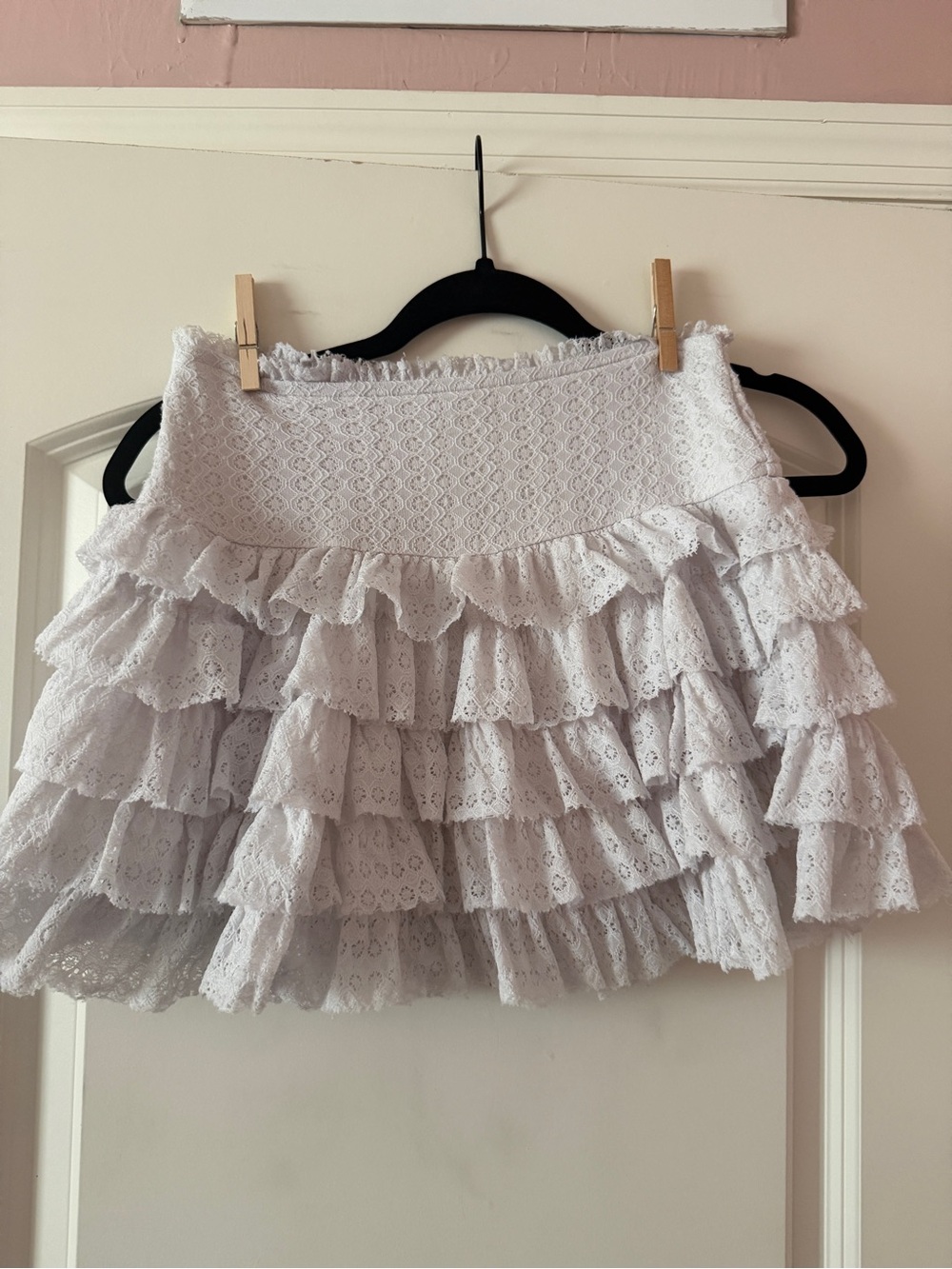 AE White Lace Tiered Ruffle Mini Skirt - size XS/TP